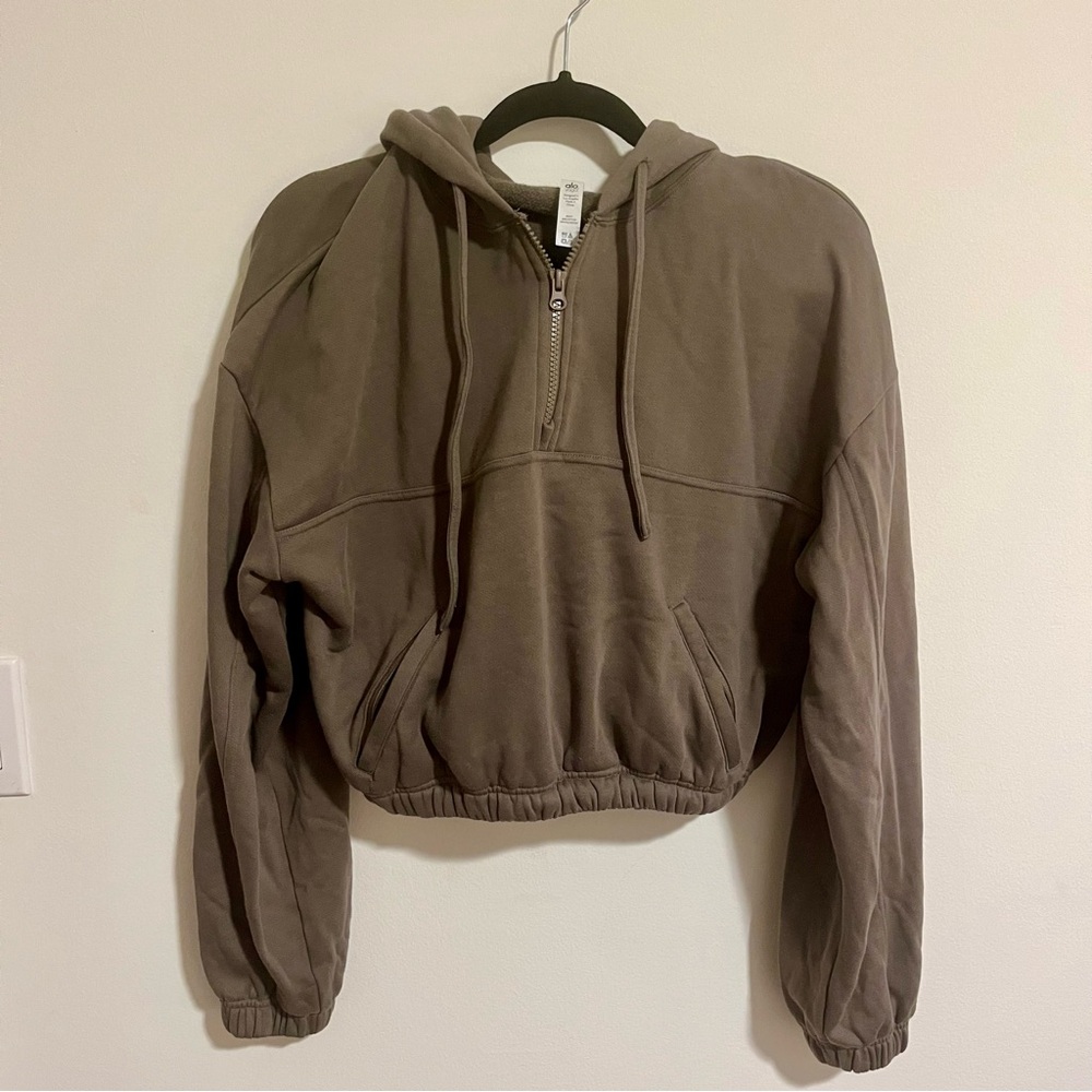 alo yoga stadium half zip hoodie